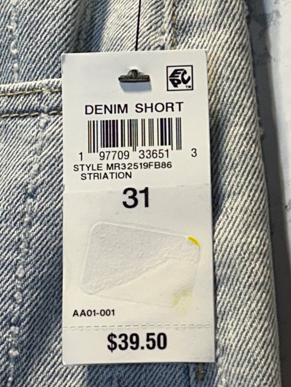 And Now This Womens Size 31 Relaxed Fit Bermuda Light Wash Striped Denim - Picture 9 of 13